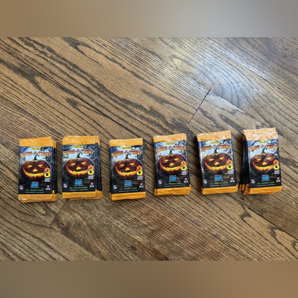 Panini football trading cards—10 packs of 3 cards each, 30 cards total—NEW - Picture 5 of 5